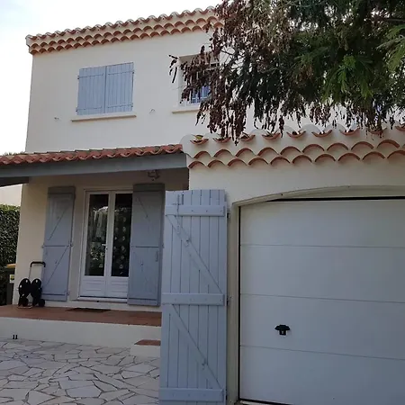De 4 Avec Piscine Privee Jardin Clos Et Wifi A A 1 Km De La * Agde